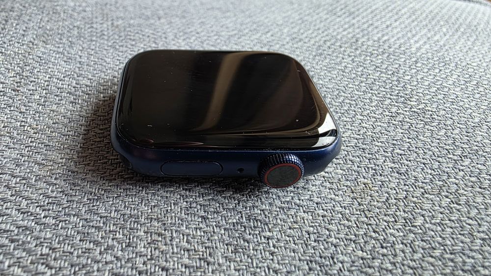 Apple Watch 6 44mm GPS+Cellular, baterie 80%, stare foarte bună