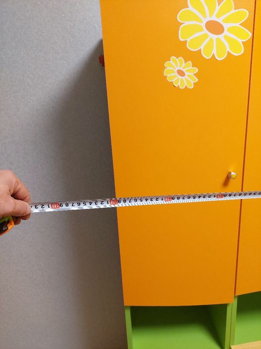 Продавам обзавеждане за детска стая