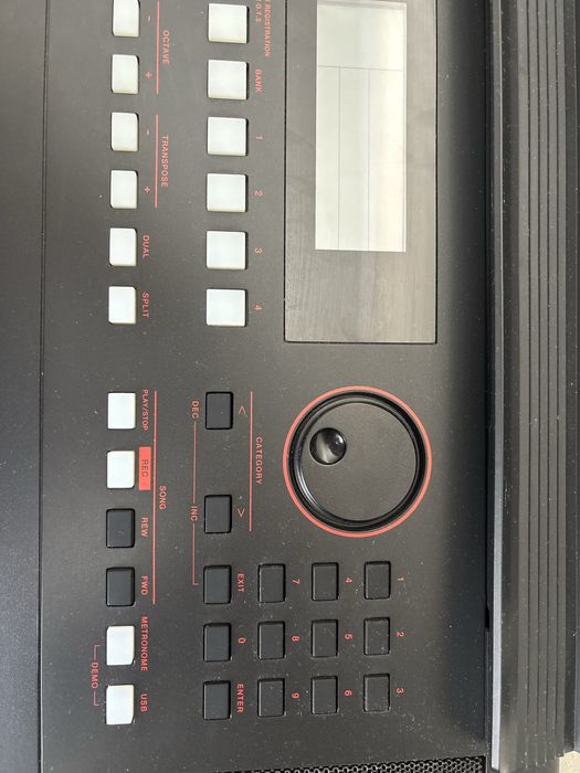 Продам синтезатор Roland E-X50 — идеальное состояние