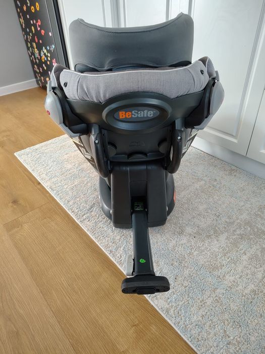 Scaun auto BeSafe iZi Combi X4 ISOfix, 6 luni - 4 ani