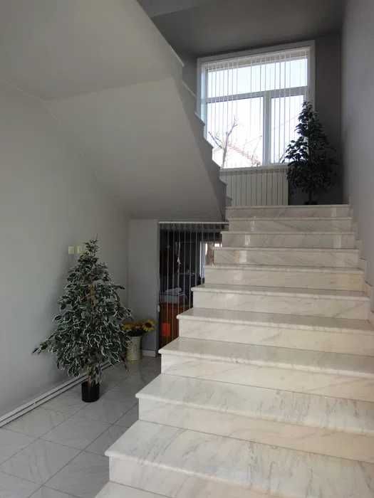 Închiriez apartament în vilă, într-o zonă liniștită din Timișoara