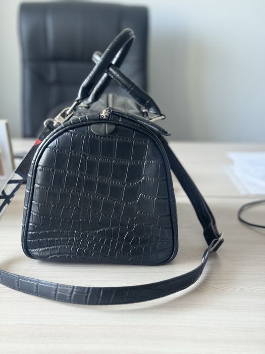 Сумка кожанная Новая