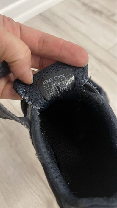 Детская обувь разная