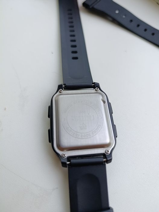 Продам часы skmei original