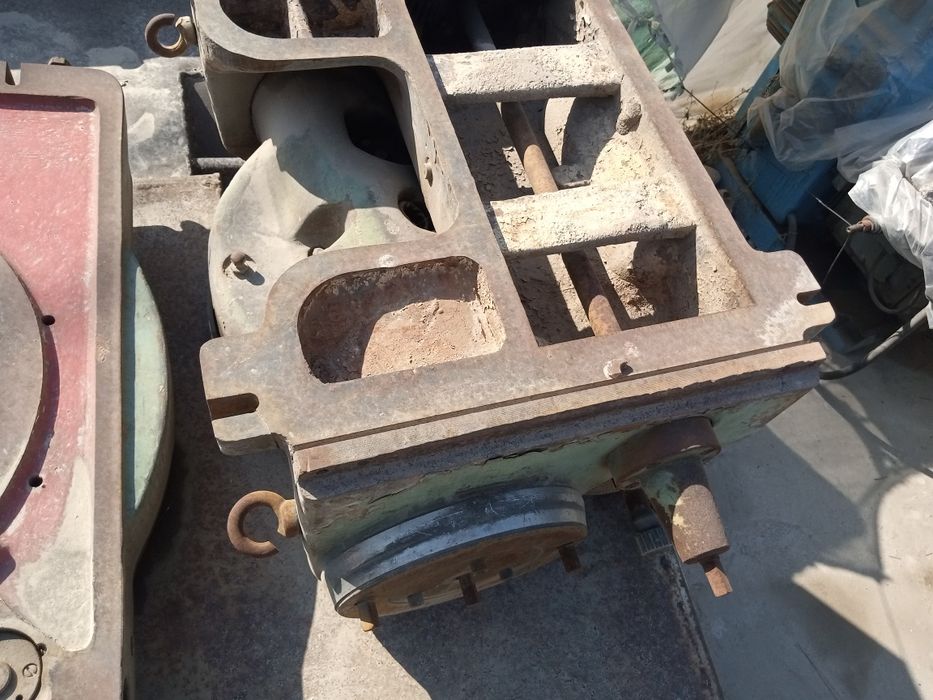 Стол поворотный, люнет, делитель тиски станочные