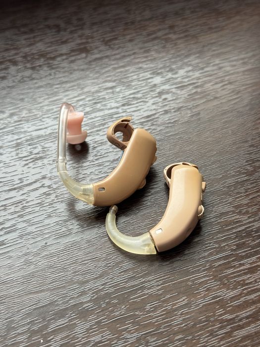 Продам Слуховые аппарты Intuis dir
