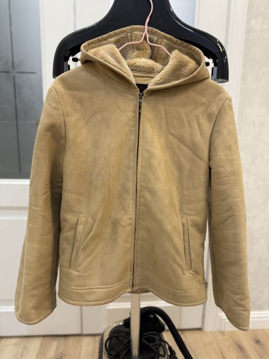 Женские весенние  куртки