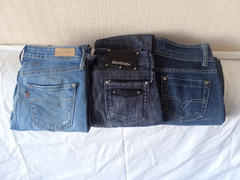 Джинсы для женщины