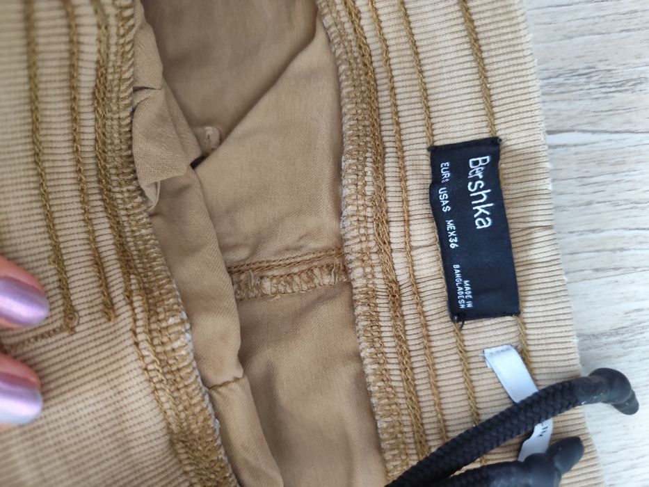 Bershka, pantaloni bărbat