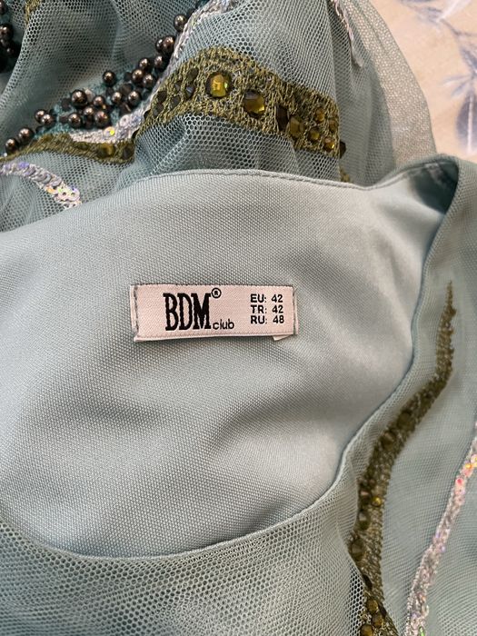 Платье вечернее очень красивое