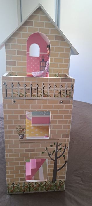Къща за кукли  с аксесоари