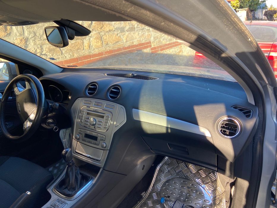 Форд Мондео 1,6 16v на части