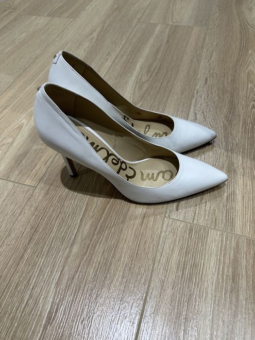 Туфли белые