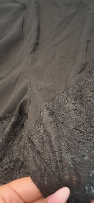 Pantaloni eleganti scurți