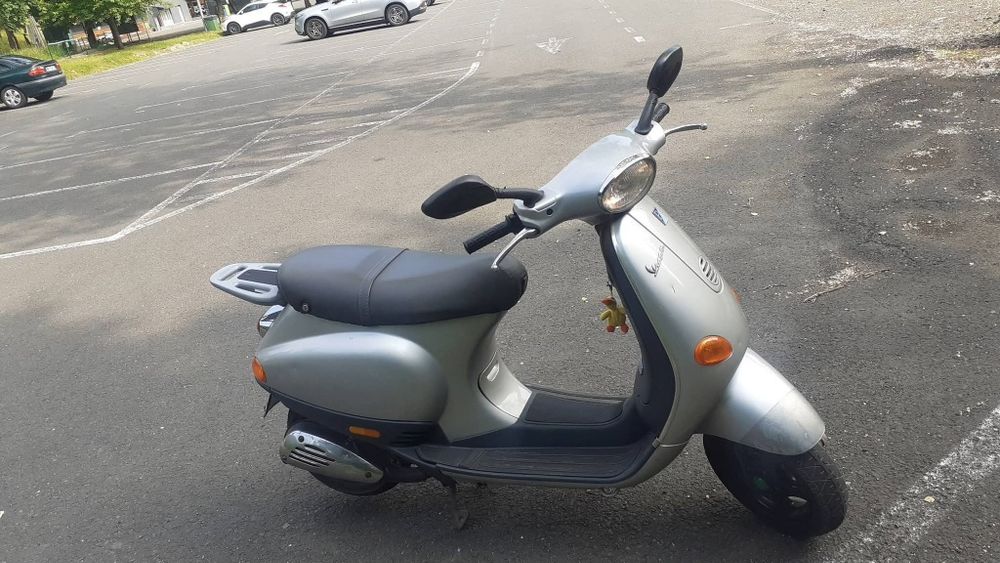 Scuter Piaggio Vespa ET2 Retro