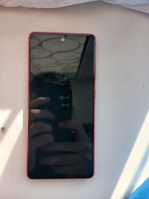 Обменяю Samsung S20 fe