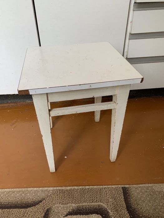 МЕБЕЛЬ: сервант, 2 тумбы  под тв, шифоньер, кух гарнитур, 2 кресла