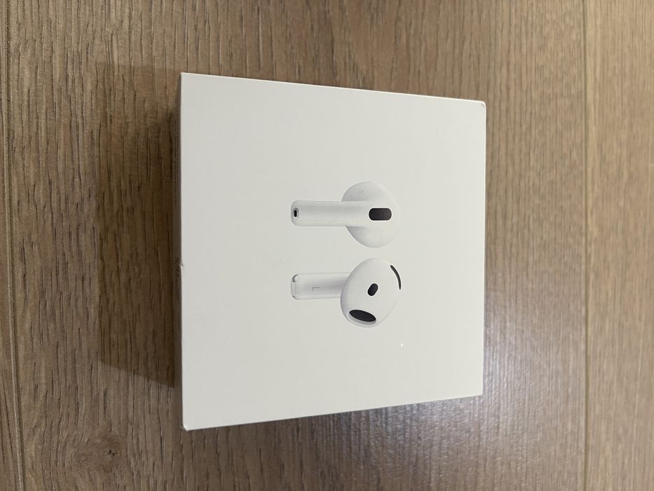 Продам Air Pods 4
