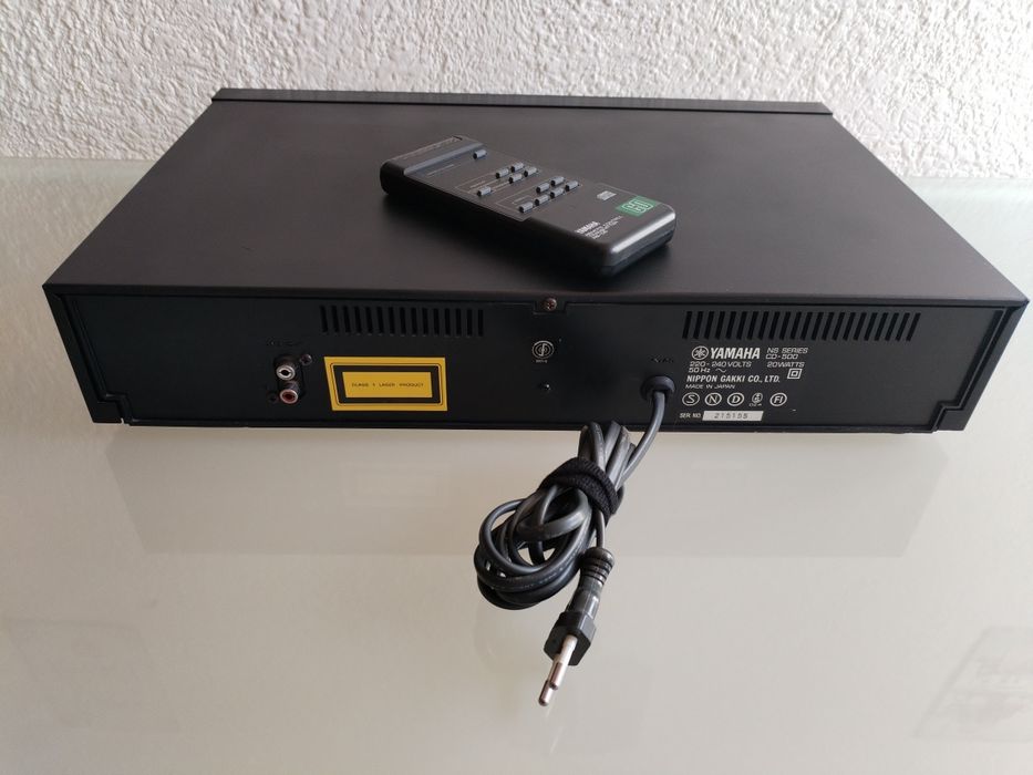 Vând un CD-player Legendar, Yamaha CD-500 din celebra serie Natural Sound
