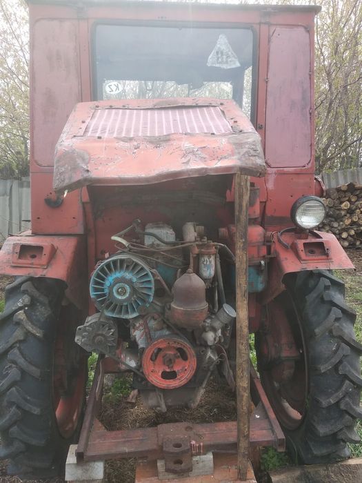 Продам трактор Т 16