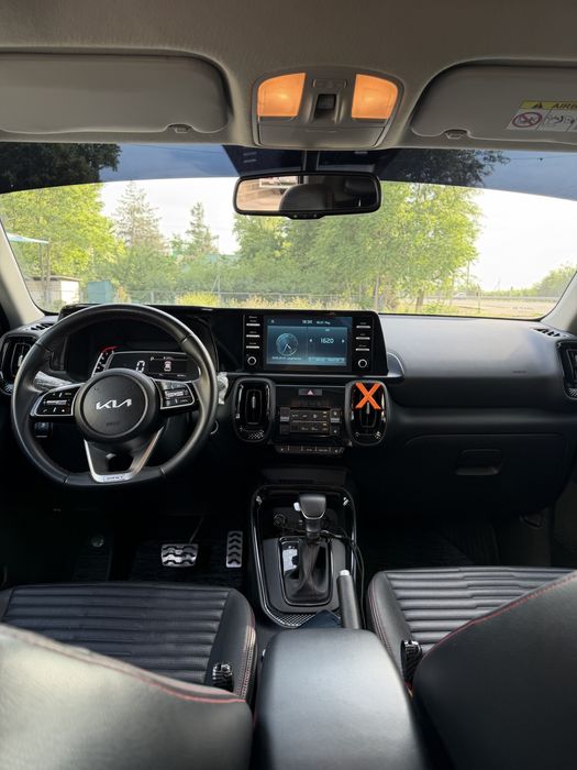 KIA sonet 2025 3 pozitsya