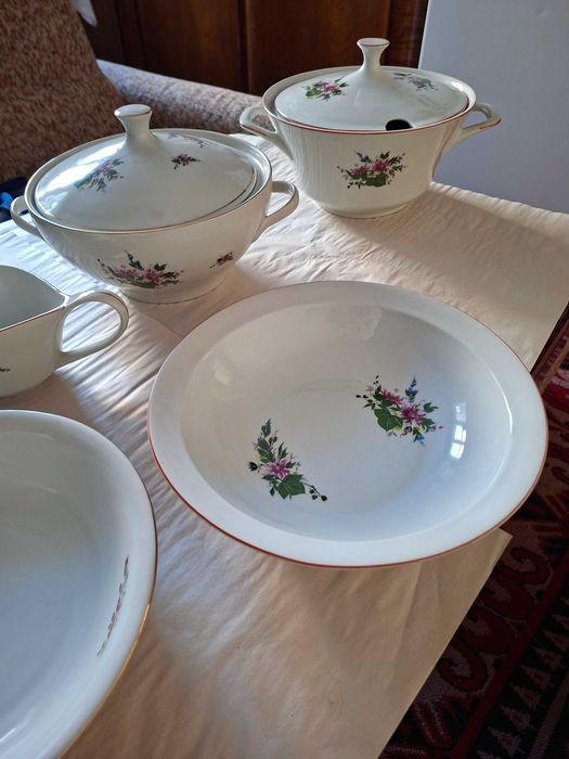 Битови глинени и стъклени  сервизи