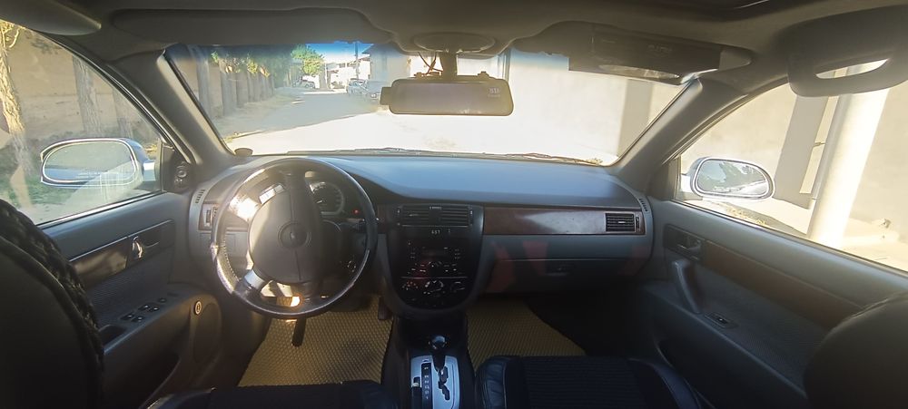 Lacetti 2013  1.6 avtomat karobka