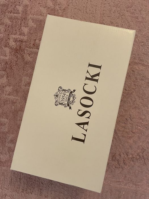 Обувки тип балеринки