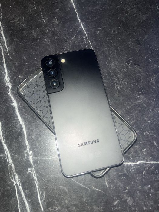 Продам Samsung S22(обмен)