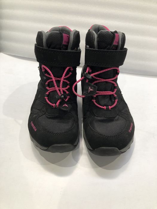 Продавам детски  ботушки treksta  gore tex