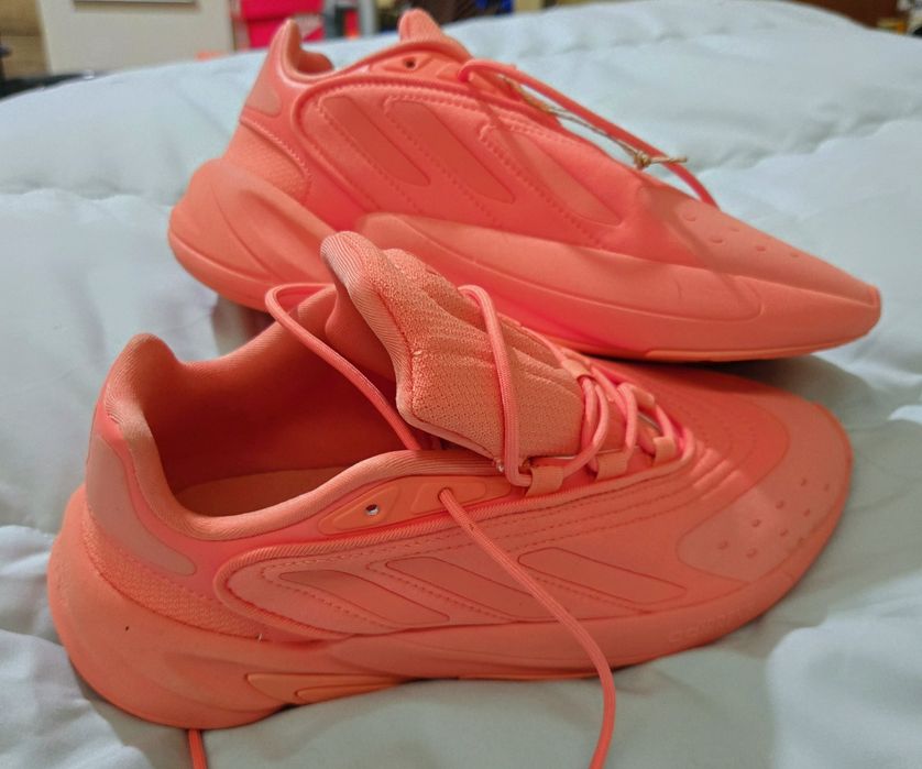 Adidas оригинални дамски сникърси цвят корал 38 номер