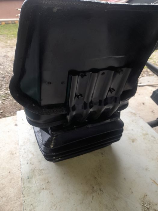 Scaun marca grammer pt tractor
