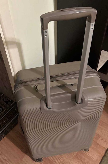 Продам чемодан Lumberjack 30x40x60 в хорошем состоянии Учтепа-26