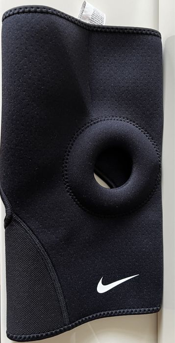 Nike оригинальный наколенник L