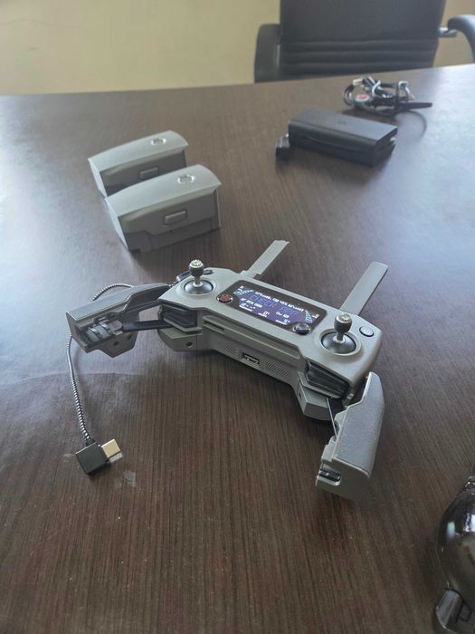 DJI Mavic 2 Pro, 3 acumlatori + geantă