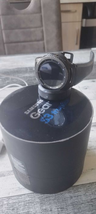 Смарт часовник Samsung Gear S3 Frontier ! Изключително запазен ! Пълен комплект !