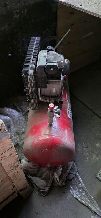 Compresor aer Fini 200L 4HP 400V Trifazat (Fabricație 2022) - Made in Italy