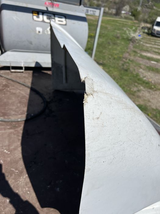 Спойлер за бус Рено Мастър 3