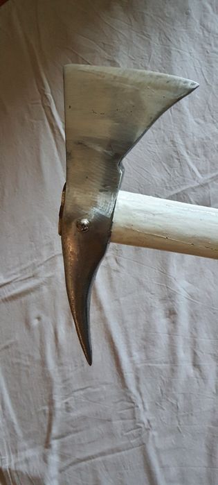 Piolet , Baltag otel