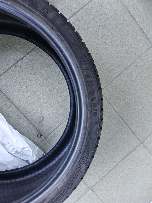 245/35/20 Goodyear Ultragrip Performance