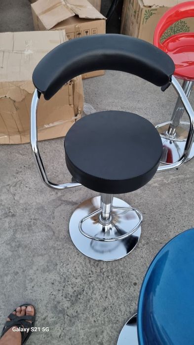 Офисное кресло.  Ofis uchun kreslo