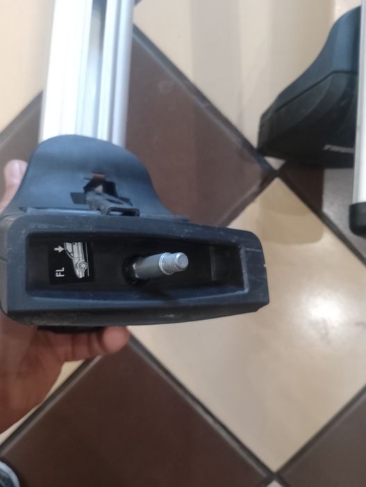 Багажник -греди Thule Mercedes R classa