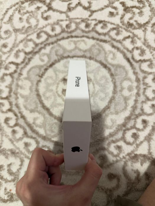 iPhone 15 новый, запечатанный, срочно