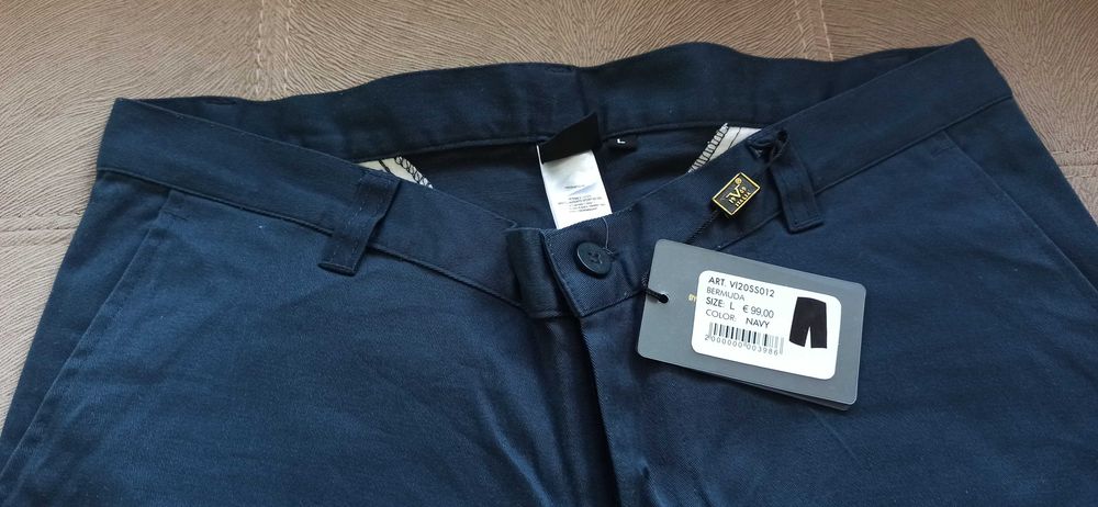 Оригинални къси панталони Versace, р-р L