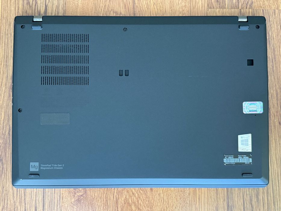 14' Full HD Ryzen 7 PRO 5850u Lenovo ThinkPad T14s Gen 2 16GB LPDDR4X/512GB NVMe/Radeon Pro