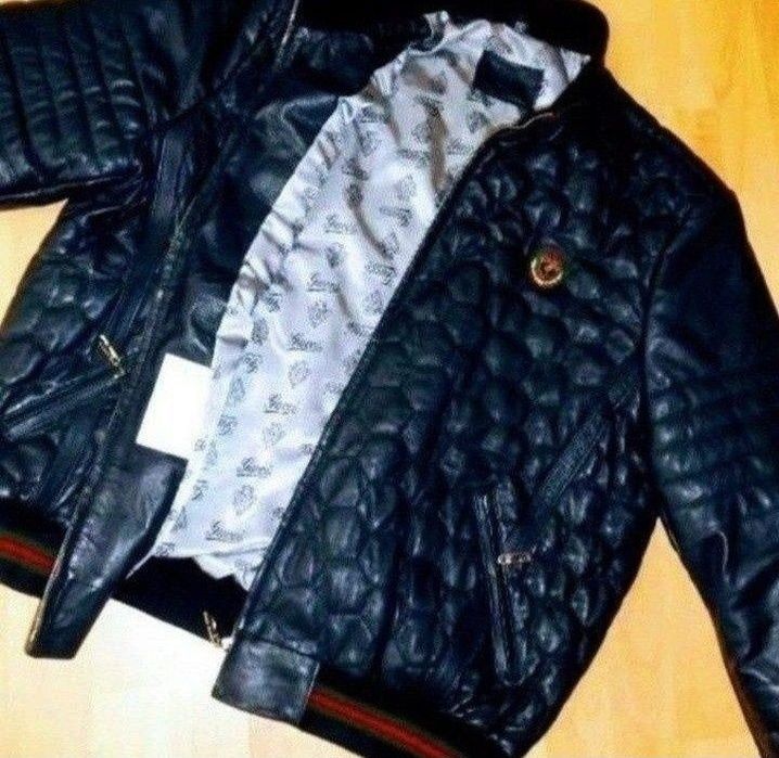 Geaca matlasata sezonul rece,piele naturala 100% Gucci,logo metalic