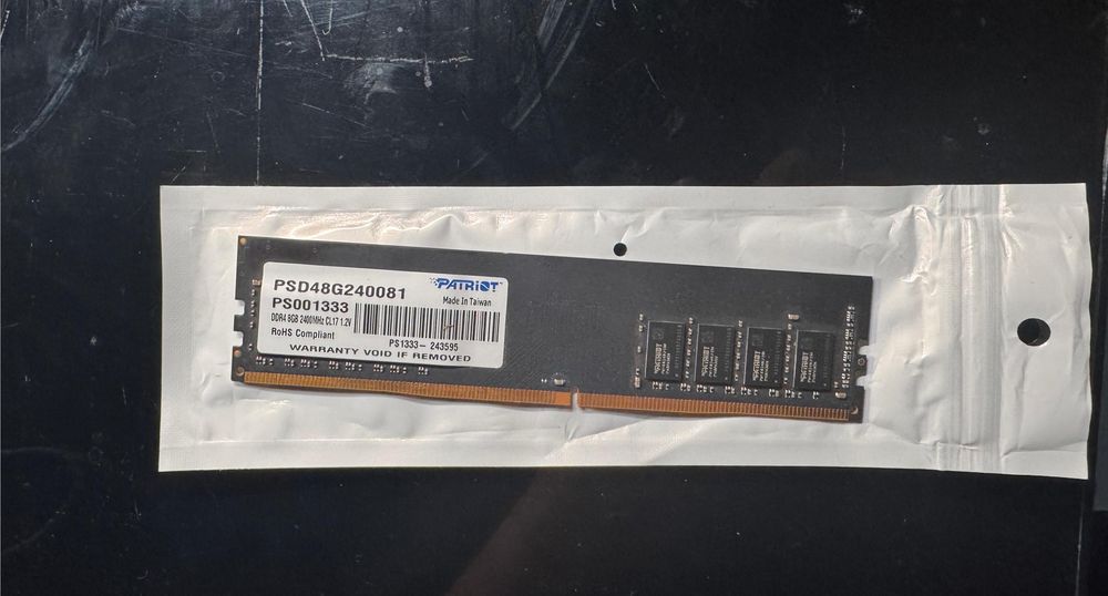 Memorie RAM PC-desktop-calculator-laptop-DDR4 8-16 GB-RAM  laptop DDR