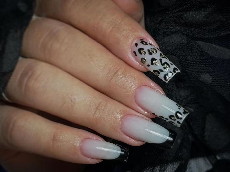 Manichiură gel/Semipermanentă/ Pedichiură semi/ Manichiură clasică
