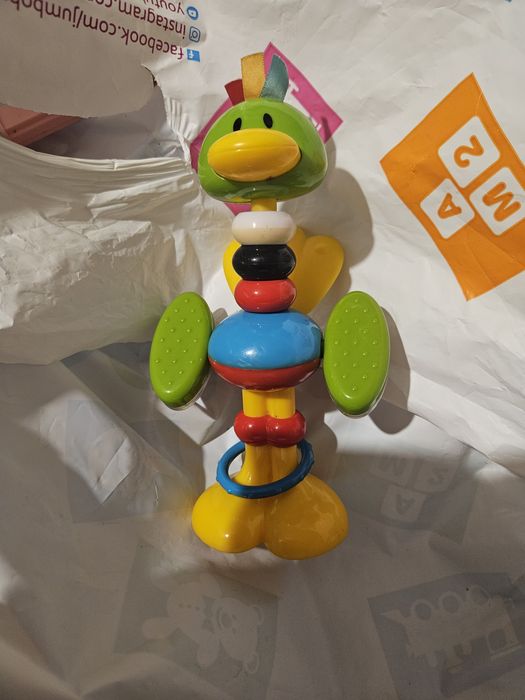 Пъзели и интерактивни играчки