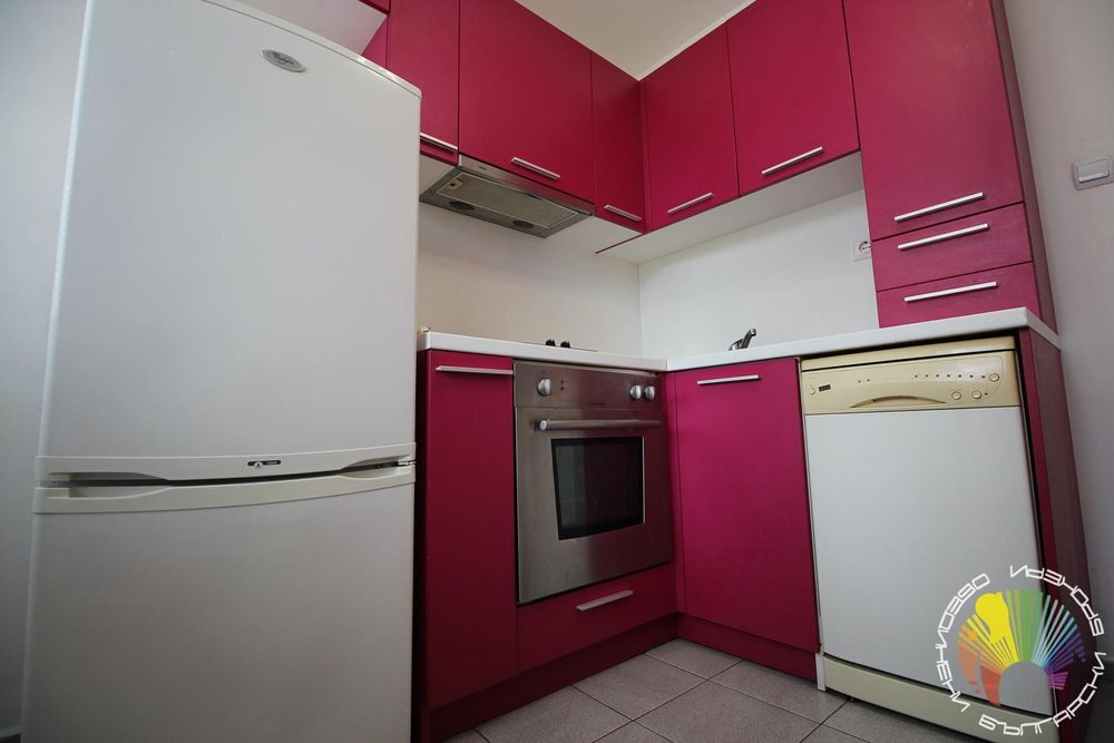 Дава се под наем Двустаен апартамент в Бургас, Възраждане - 72 кв.м за 306 € - Снимка #5